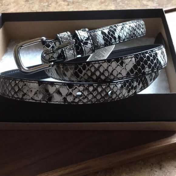 Banana Republic Women’s Trouser Belt - Picture 3 of 8